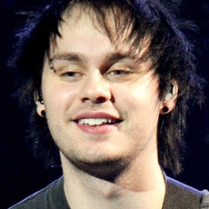 5 Seconds of Summer Band Member Torched at Concert - ZergNet