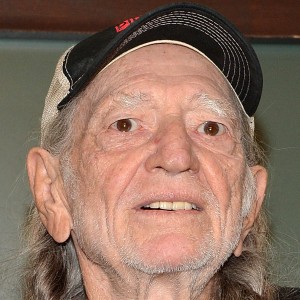 8 Country Stars You Might Not Know Served Their Country - ZergNet