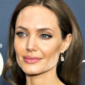 Angelina Jolie's Confession About Her and Brad - ZergNet