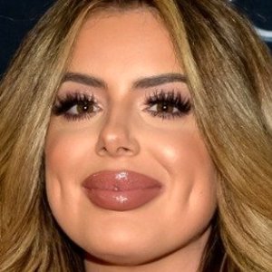 Brielle Biermann's Transformation Has Been Pretty Drastic - ZergNet