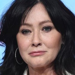 This Is The Untold Truth Of Shannen Doherty - ZergNet