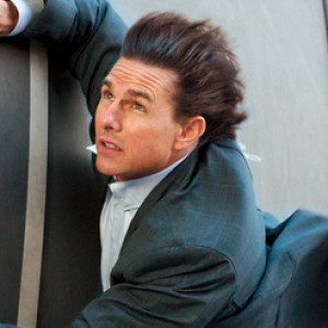 How Tom Cruise Pulled Off That 'Rogue Nation' Plane Stunt - ZergNet