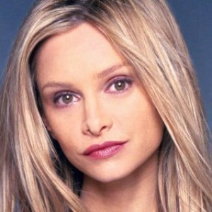 It's Now Secret Why Hollywood Won't Use Calista Flockhart Now - ZergNet