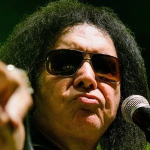 The Untold Truth Behind Gene Simmons - ZergNet