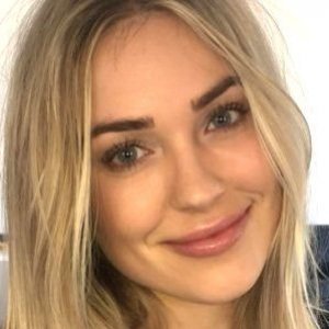 The Untold Truth Of The Bachelor's Cassie Randolph - ZergNet