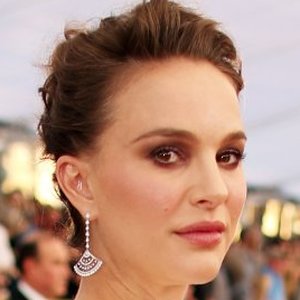 Celebs Whose Real Names That Will Have Fans Totally Stunned - ZergNet