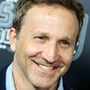 Breckin Meyer Isn't Around Anymore And Now We Understand Why - ZergNet