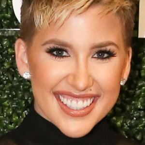 Savannah Chrisley Got Caught Wearing Some Inappropriate Outfits - ZergNet