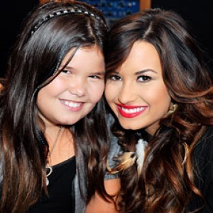 Demi Lovato's Little Sister is All Grown Up - ZergNet