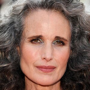 Andie MacDowell Avoids Hollywood Now And It's No Secret Why - ZergNet
