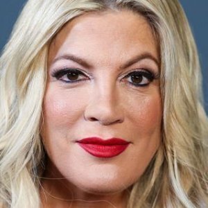 Here's How Tori Spelling Blew Through Her Entire Inheritance - ZergNet