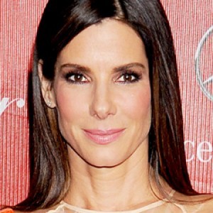 Details on Sandra Bullock's New Boyfriend - ZergNet