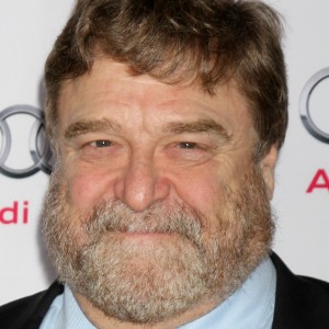 John Goodman Debuts Dramatic Weight Loss - ZergNet