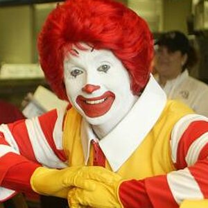 The Untold Truth Of McDonald's - ZergNet