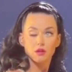 Katy Perry Addresses The Viral Video Of Her Eye 'Glitching' - ZergNet