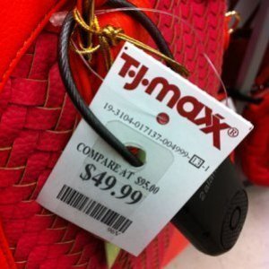 Read This Before You Step Foot In TJ Maxx Again - ZergNet