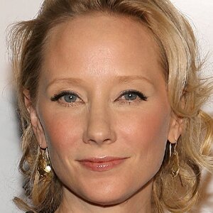 Anne Heche's Autopsy Reveals New Details About Her Death - ZergNet