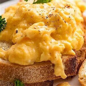 Key Ingredients Celeb Chefs Use In Their Scrambled Eggs Revealed