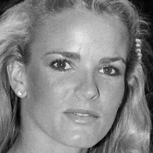 Chilling Details About Nicole Brown Simpson's Murder - ZergNet