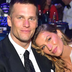 Gisele Bündchen Comments On Ex Tom Brady's Retirement News - ZergNet