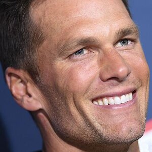 The NFL Dilemma Created By Tom Brady's Retirement - ZergNet