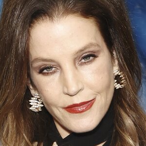 A Sad New Report Just Surfaced About Lisa Marie Presley - ZergNet