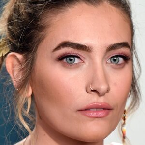 Paris Jackson Stuns In Cropped Corset Top At Grammy Party - ZergNet