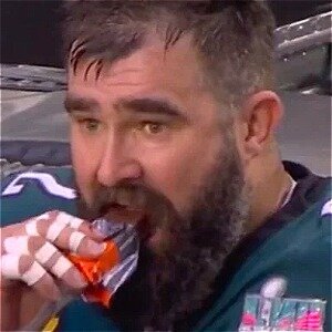 What Exactly Was Jason Kelce Eating During The Super Bowl? - ZergNet