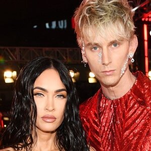 MGK & Fox Leave Couples Counselors' Building Amid Breakup Rumors - ZergNet