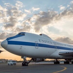 Take A Look Inside The Iconic U.S. Doomsday Plane - ZergNet