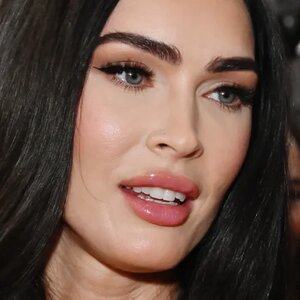 Megan Fox Rejoins Instagram To Blast MGK Cheating Rumors - ZergNet