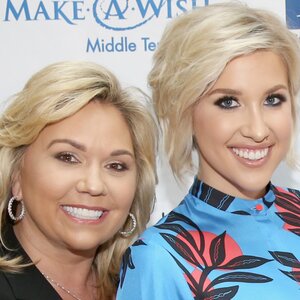 Savannah Chrisley Makes Concerning Claims About Julie's Prison - ZergNet