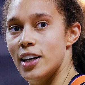 Griner Officially Makes WNBA Return After Prison Release - ZergNet