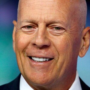 Source Outlines How Bruce Willis' Family Is Supporting Him Now - ZergNet