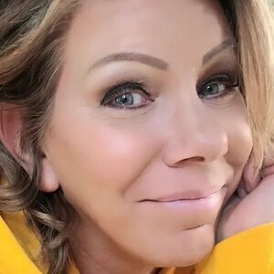 How Life Has Changed For The Sister Wives Since Leaving Kody - ZergNet