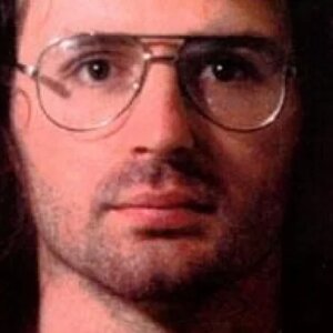 David Koresh: The Disturbing Truth About The Cult Leader - ZergNet