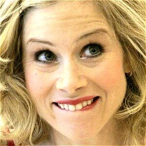 Heartbreaking Details About Christina Applegate - ZergNet