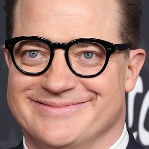 Brendan Fraser's Sons Join Him On The Oscars Red Carpet - ZergNet