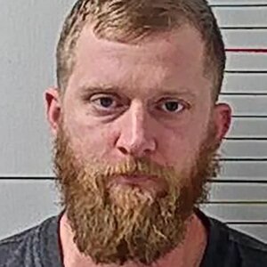 Todd Chrisley's Son Kyle Arrested On Troubling Charge - ZergNet