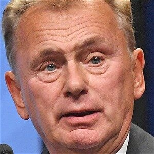 Wheel Of Fortune Host Pat Sajak Strangely Tackles Contestant - ZergNet