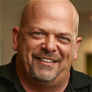 The Untold Truth Of Pawn Stars - ZergNet