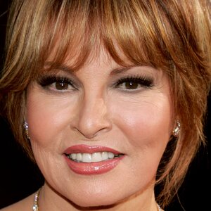 Sad Details Revealed In Raquel Welch's Death Certificate - ZergNet