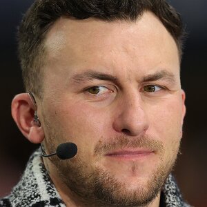 The Tragic Downfall Of Johnny Manziel - ZergNet