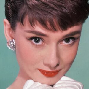 The Sad Truth About Audrey Hepburn's Final Weeks - ZergNet
