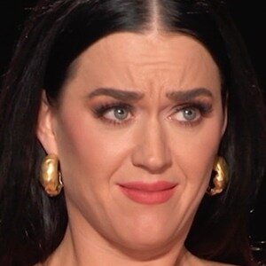 American Idol Fans Aren't Pulling Any Punches About The Judges - ZergNet