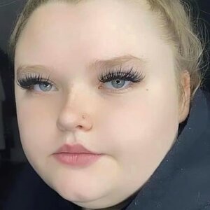 Honey Boo Boo Shares Incredibly Gorgeous Graduation Photos - ZergNet