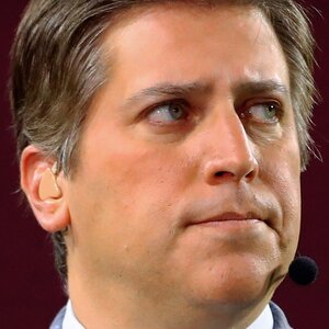 ESPN Abruptly Replaces Sportscaster Steve Levy In MNF Booth - ZergNet