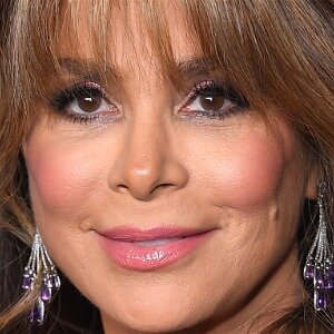 Tragic Details You Didn't Know About The American Idol Judges - ZergNet