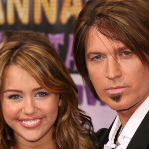 Chilling Secrets Miley Cyrus' Family Never Wanted Leaked - ZergNet