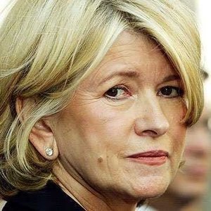 The Ugly Truth About Martha Stewart - ZergNet